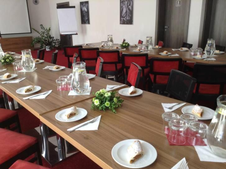 Hotel Monde Uherský Brod Kültér fotó